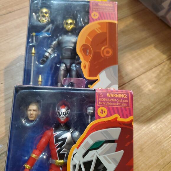 Power Rangers - Picture 2 of 4